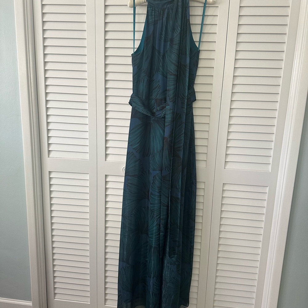 Phenomenal! Betsy & Adam Blue/Green Floral Sleeveless Maxi Dress; left side slit